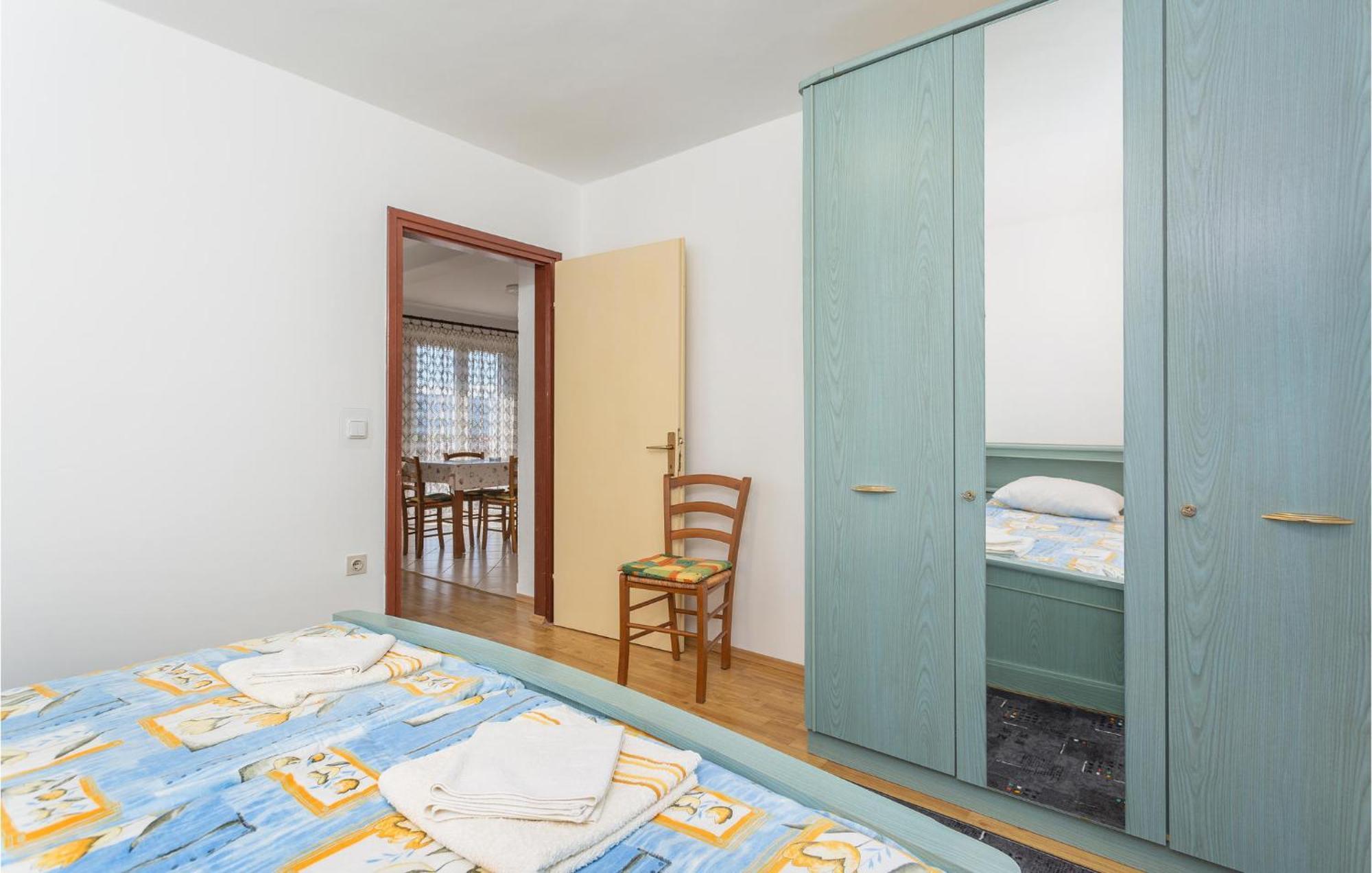 Lovely Apartment In Krk With Kitchen Brzac Exteriér fotografie