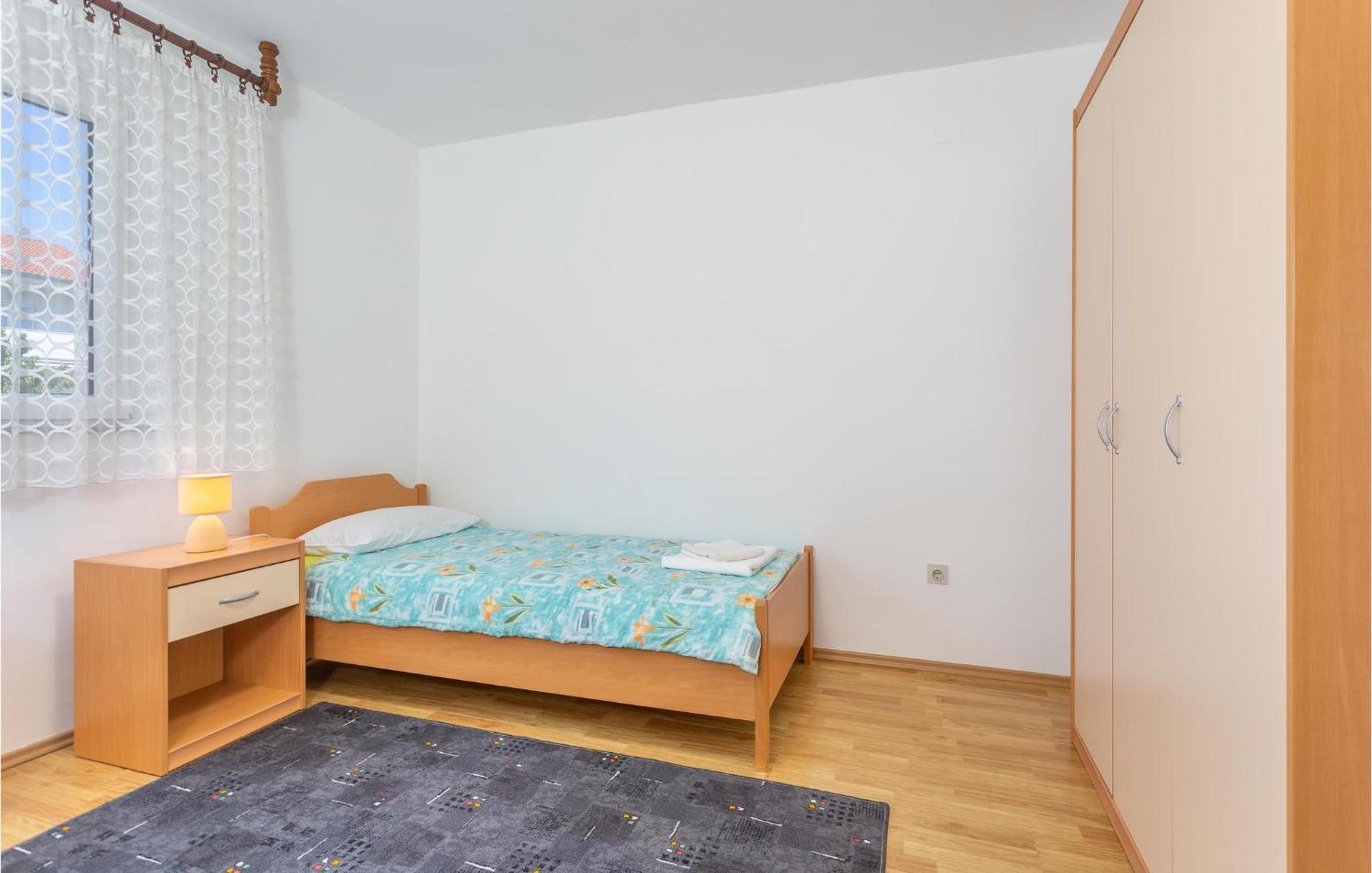 Lovely Apartment In Krk With Kitchen Brzac Exteriér fotografie